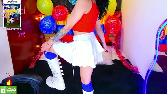 REDHOTTER  online show from June 17, 2026, 8:19 pm