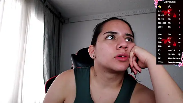 Lexyevans online show from March 12, 2025, 7:14 pm