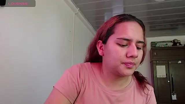 Lexyevans online show from October 14, 2025, 2:39 pm