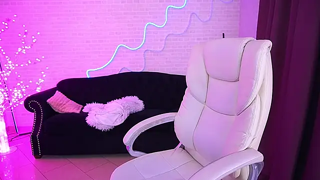 CoolTatis online show from January 12, 2026, 8:21 am