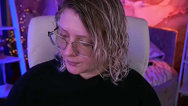 CoolTatis online show from February 9, 2026, 2:04 pm