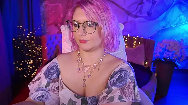 CoolTatis online show from September 17, 2025, 1:13 pm