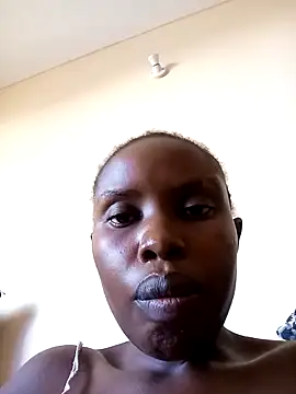 Snapshot of zainabsmile chatting on May 9, 2026, 11:35 am zainabsmile online show from May 9, 2026, 11:35 am