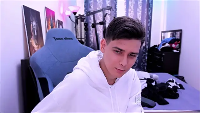 Foxicfu online show from September 23, 2025, 10:22 am