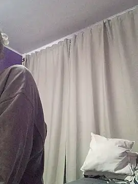 BritneyHudson online show from November 26, 2025, 2:22 am