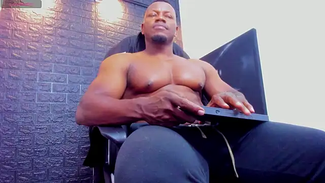 tommike online show from June 25, 2026, 11:32 pm
