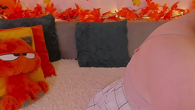 Tori the witch online show from November 8, 2025, 6:50 am