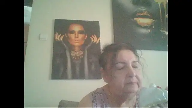 Snapshot of maturekorine chatting on July 5, 2026, 12:01 pm maturekorine online show from July 5, 2026, 12:01 pm