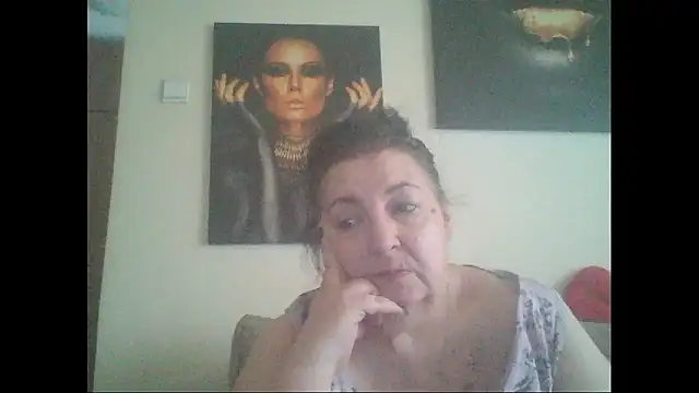 Snapshot of maturekorine chatting on July 6, 2026, 10:22 am maturekorine online show from July 6, 2026, 10:22 am