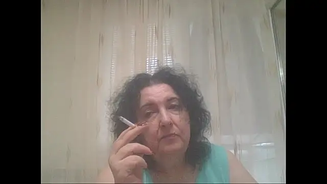 maturekorine online show from June 12, 2026, 2:04 pm