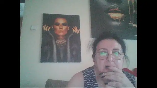 Snapshot of maturekorine chatting on July 14, 2026, 3:40 pm maturekorine online show from July 14, 2026, 3:40 pm
