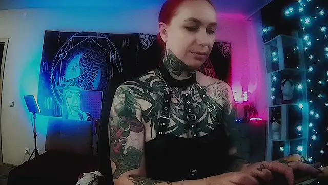 miss jenna lovee online show from May 18, 2026, 12:44 am