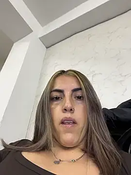 IsisLoveyes  online show from January 5, 2026, 6:22 pm