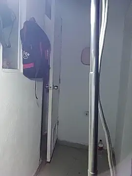 Snapshot of KarameloVzla chatting on February 27, 2026, 1:50 am KarameloVzla online show from February 27, 2026, 1:50 am