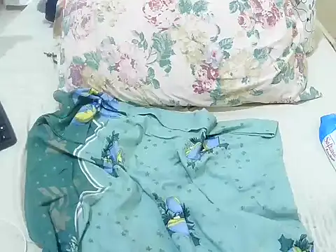 just lela online show from October 25, 2025, 3:17 am