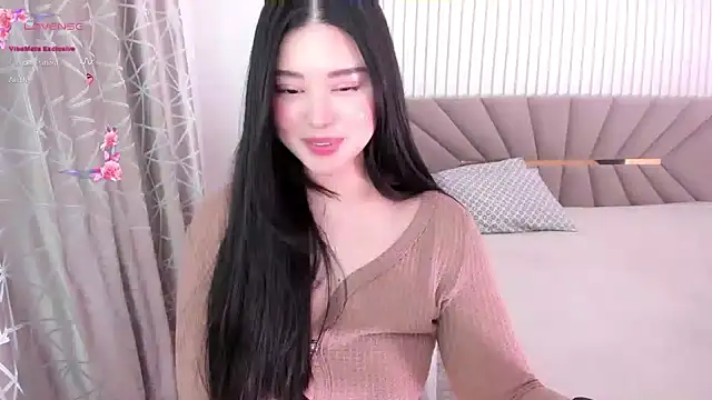 tenderlybaee online show from December 15, 2024, 11:34 am