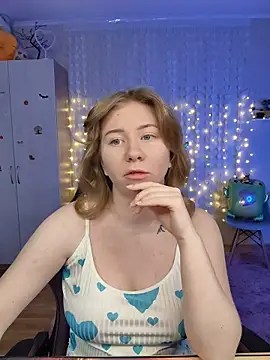 Snapshot of D0nna_ chatting on February 23, 2026, 4:51 pm D0nna online show from February 23, 2026, 4:51 pm