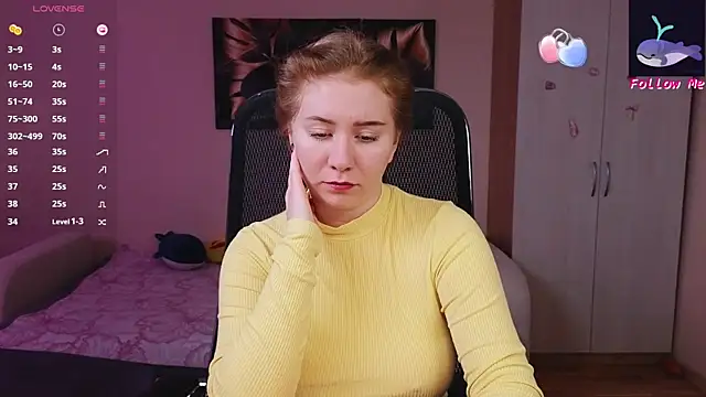 D0nna  online show from September 16, 2025, 1:45 pm