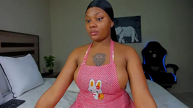 Renee-18 online show from October 21, 2025, 12:32 am