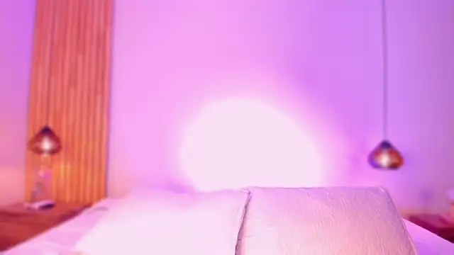 EmilyHaan online show from February 11, 2026, 8:31 pm