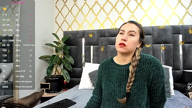 RubbyTaylor online show from October 10, 2025, 12:06 pm