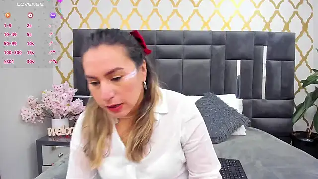 Snapshot of RubbyTaylor chatting on May 21, 2026, 2:36 pm RubbyTaylor online show from May 21, 2026, 2:36 pm