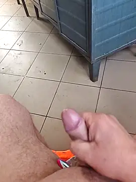 Szeltolo001 online show from March 16, 2026, 8:51 am