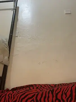 Snapshot of sweet18creamybigpussy chatting on March 10, 2026, 10:36 pm sweet18creamybigpussy online show from March 10, 2026, 10:36 pm