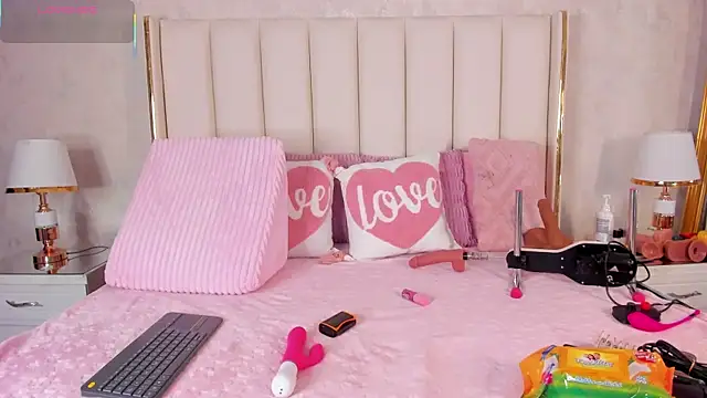 CahitlinBell online show from January 7, 2026, 5:56 am