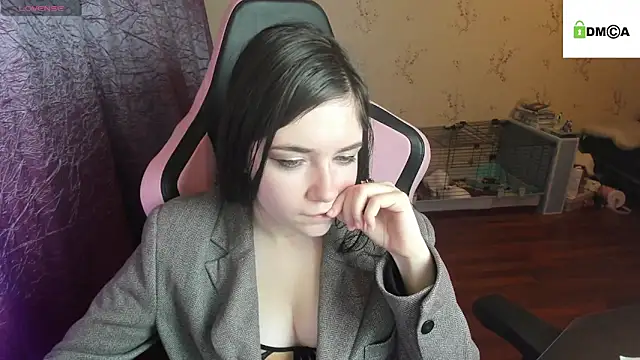 Crazy forest fairy online show from November 27, 2025, 9:59 pm