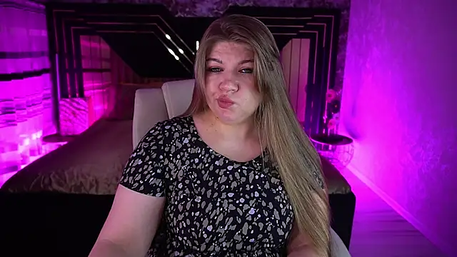 GabbieJay online show from August 5, 2026, 12:32 pm
