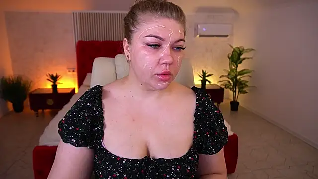 GabbieJay online show from June 23, 2026, 12:36 pm