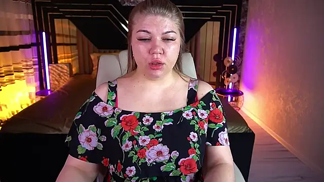 GabbieJay online show from July 21, 2026, 12:28 pm