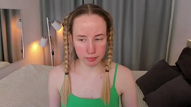 Cassie Kelman online show from March 16, 2025, 8:43 pm