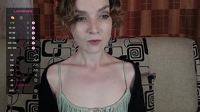 TinaWince online show from July 24, 2026, 4:52 am