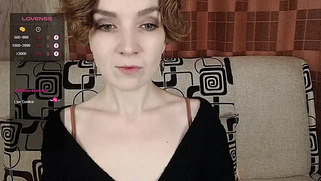 TinaWince online show from January 17, 2026, 4:49 am