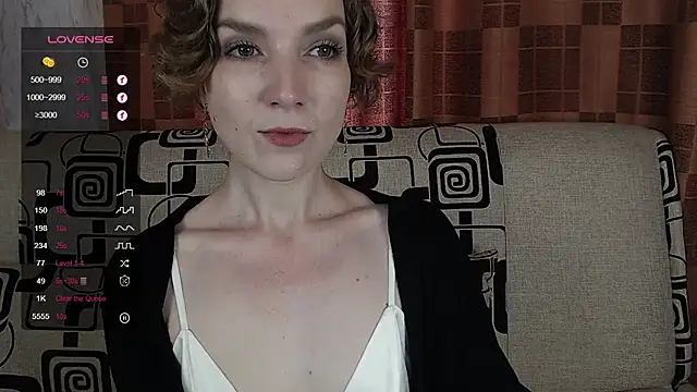 TinaWince online show from July 26, 2026, 4:52 am