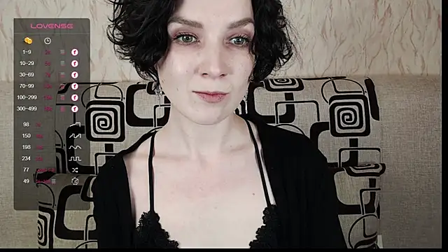 TinaWince online show from March 12, 2025, 9:23 am