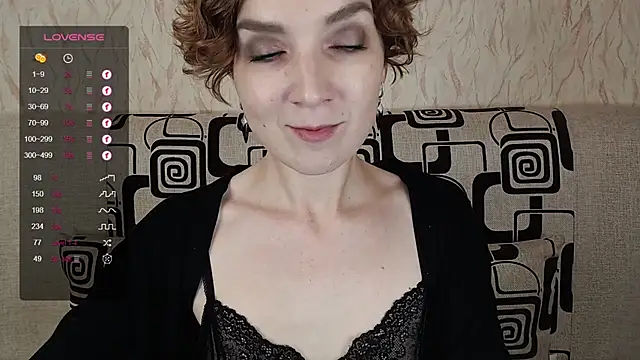 TinaWince online show from September 14, 2025, 4:46 am