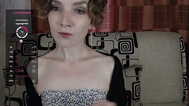 TinaWince online show from July 17, 2026, 5:15 am