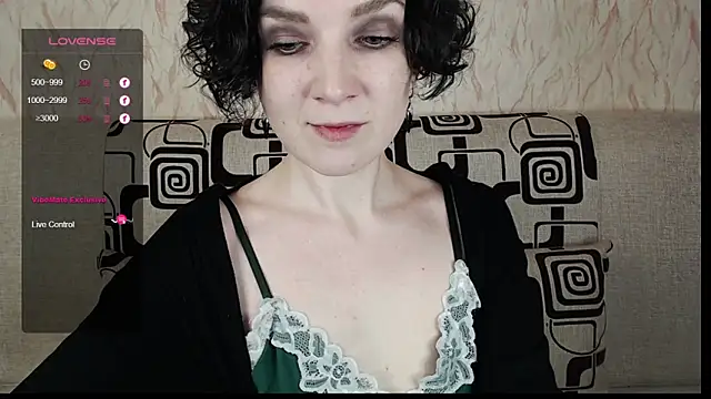 TinaWince online show from March 19, 2025, 6:14 am