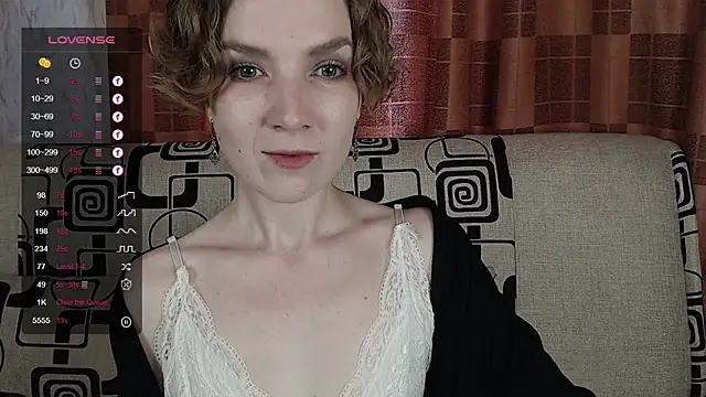 TinaWince online show from July 18, 2026, 5:16 am