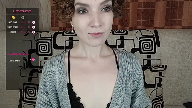 TinaWince online show from November 7, 2025, 4:50 am