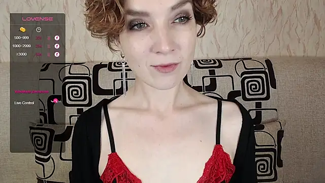 TinaWince online show from September 18, 2025, 5:32 am