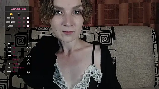 TinaWince online show from August 1, 2026, 4:54 am