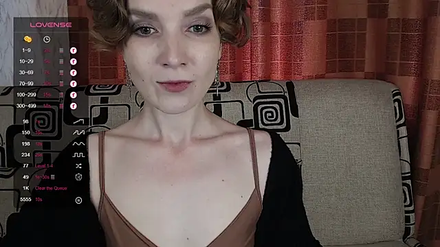 TinaWince online show from June 19, 2026, 4:51 am