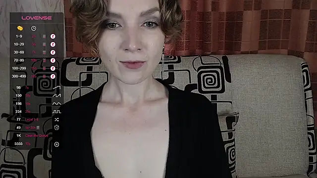 TinaWince online show from June 26, 2026, 4:40 am