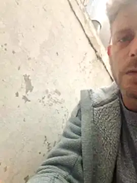 Snapshot of Jonjon3669 chatting on April 5, 2026, 3:30 pm Jonjon3669 online show from April 5, 2026, 3:30 pm