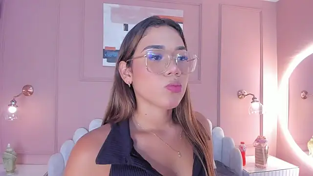 mara brooks online show from March 7, 2025, 7:05 pm