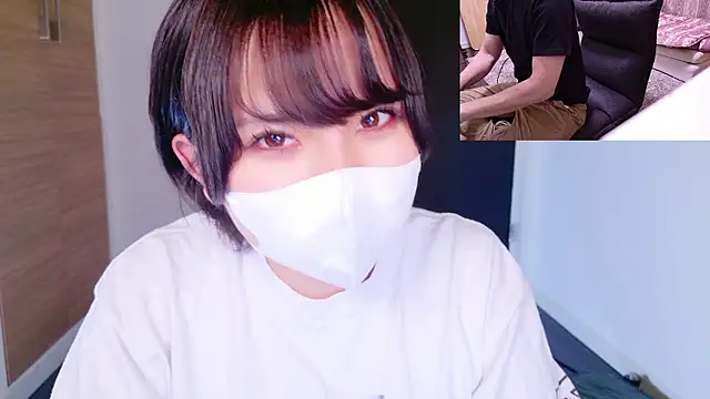 senachinnn online show from November 2, 2025, 9:47 am